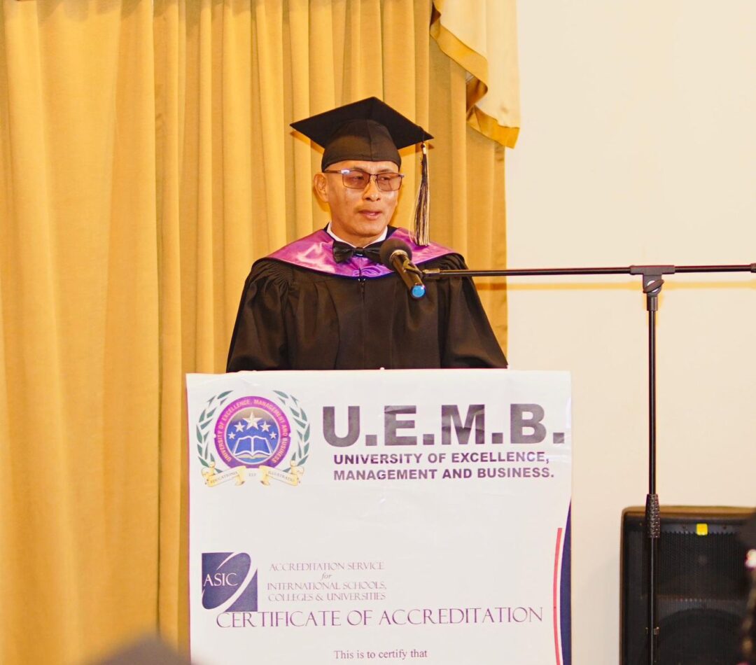 U.E.M.B. Graduation photos-15.